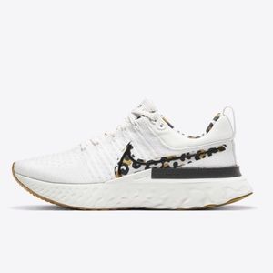 Nike React Infinity Run Flyknit 2 Size 9